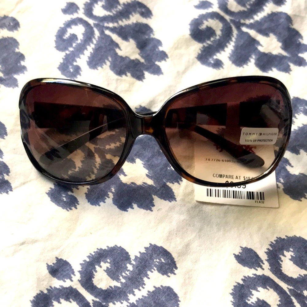 Brown sunglasses